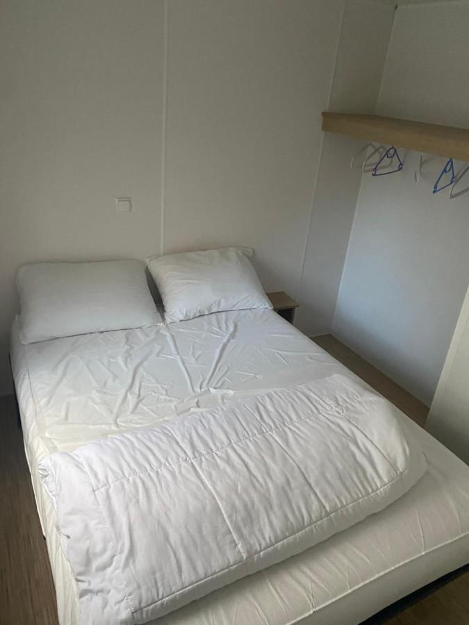 Mobil Home Tout Confort Ideal Pour 4 Personnes Dans Le Domaine De Dugny Camping 4 Etoiles, Proche De Blois, Du Zoo De Beauval Et Des Chateaux De La Loire Онзен Экстерьер фото